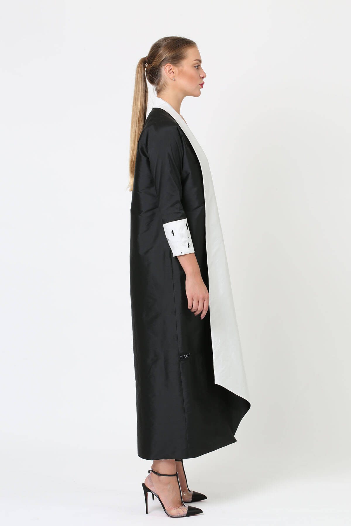 White Collar Taffeta Abaya