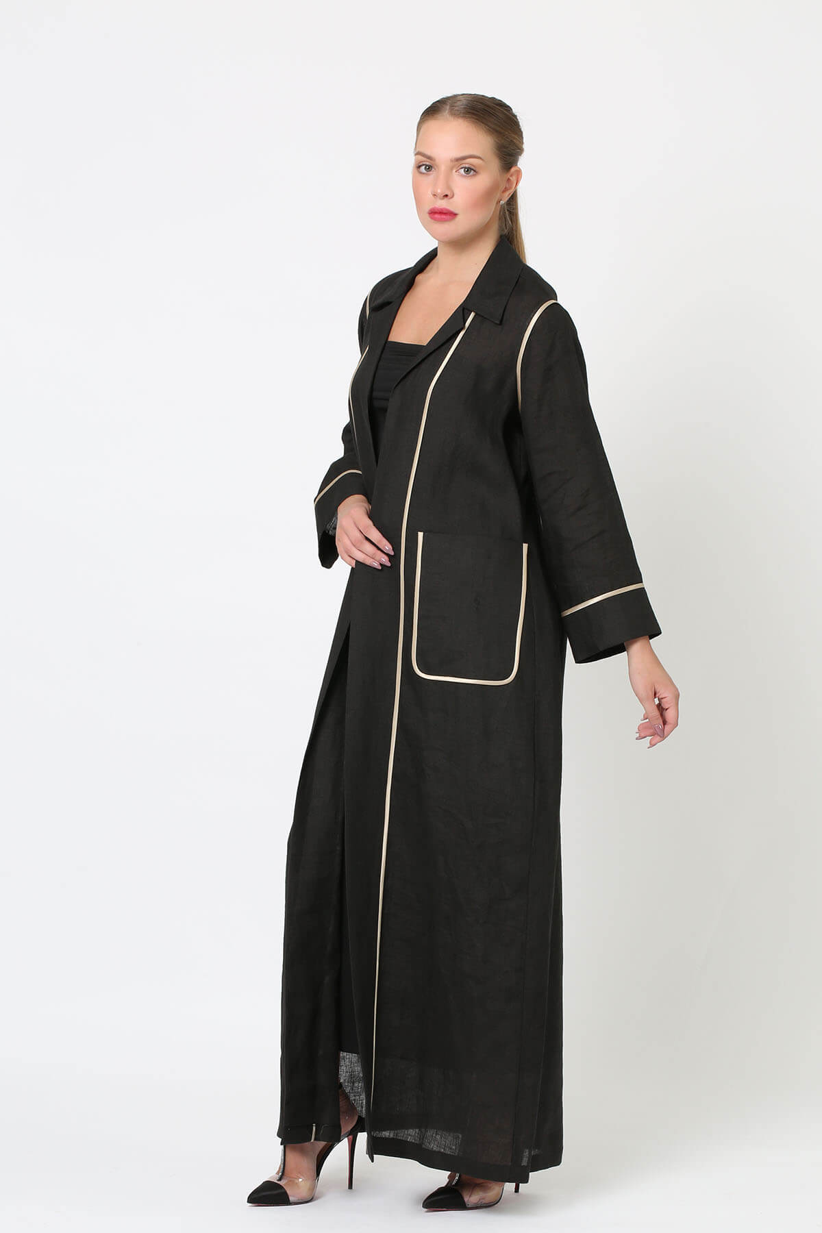 Contrast Piping Abaya