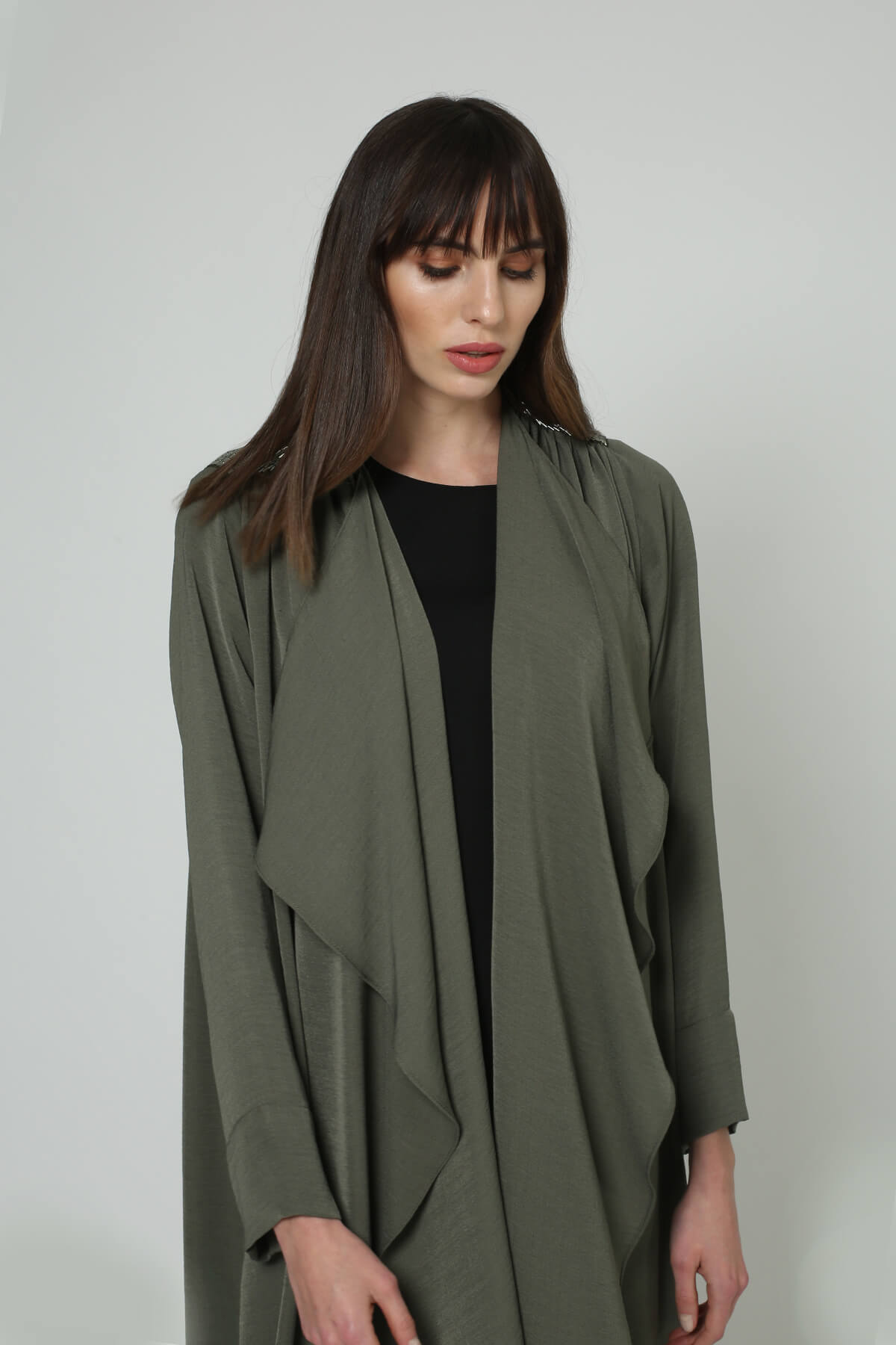 Flared Colar Abaya