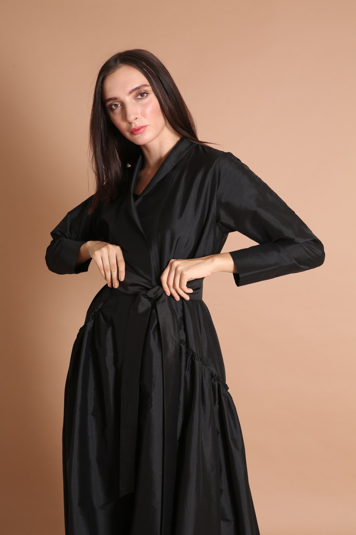 Taffeta Shirred Abaya