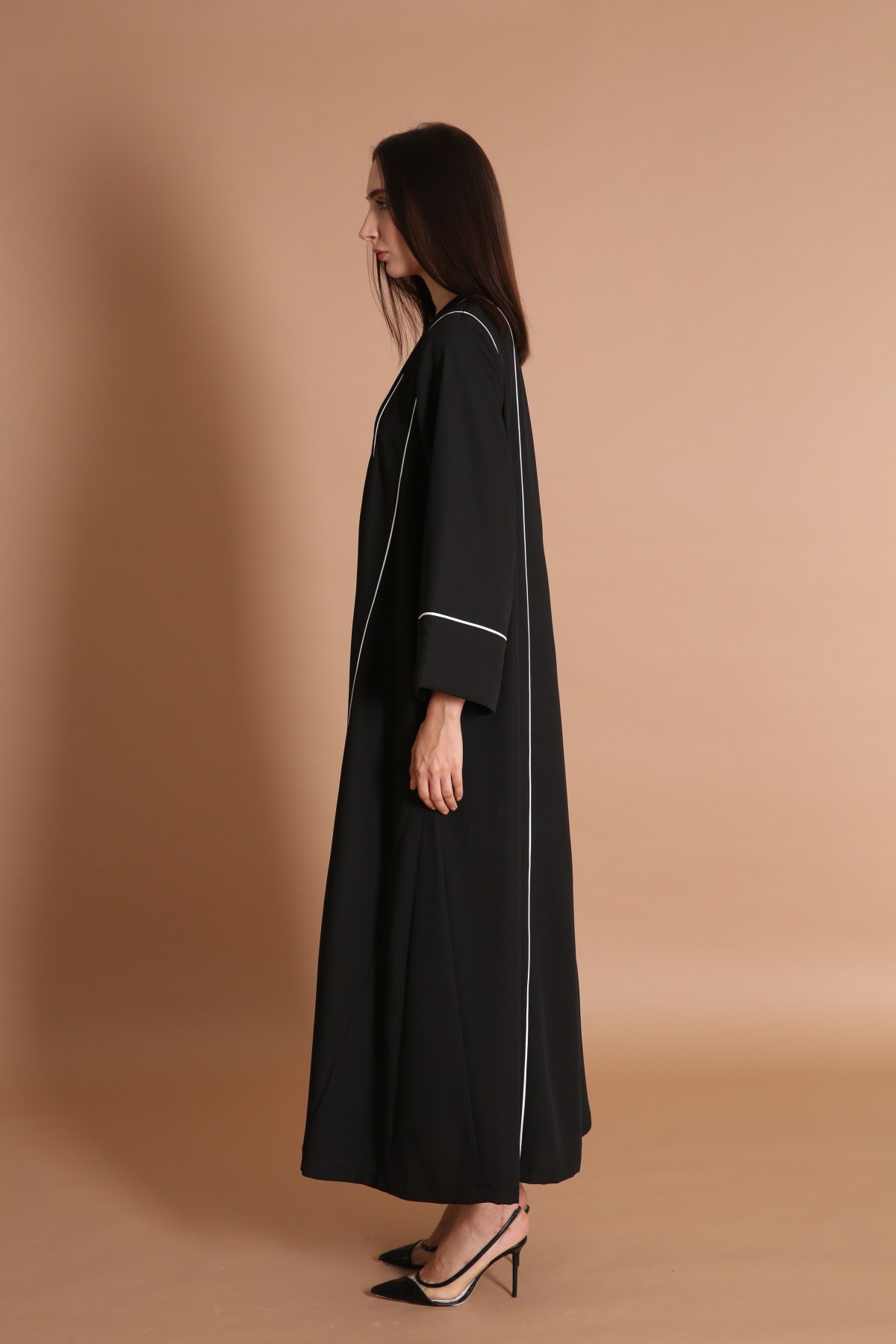 Contrast Piping Classic Abaya