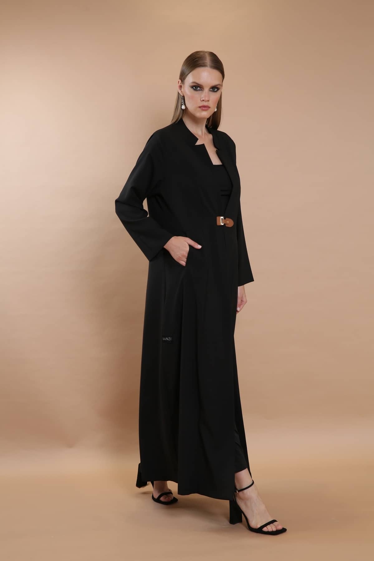 Casual Abaya With Buckle In The Front