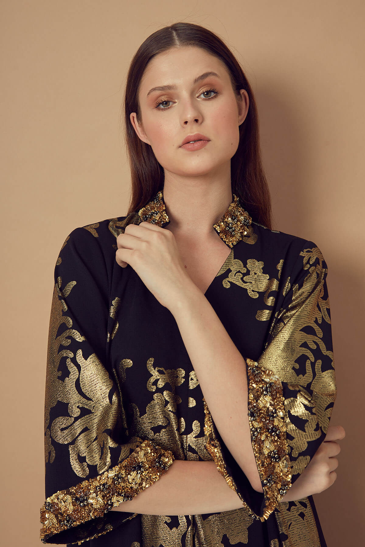 Embroidered round neck Kaftan