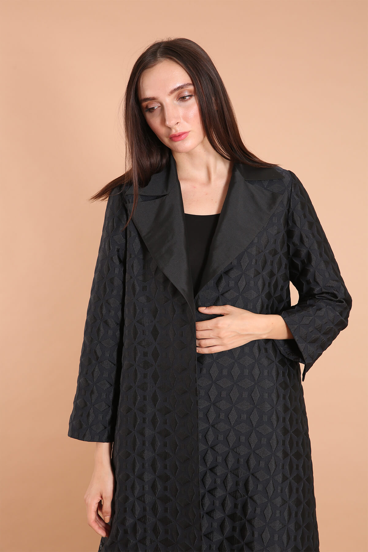 Limited Fabric with Taffeta Collar Abaya