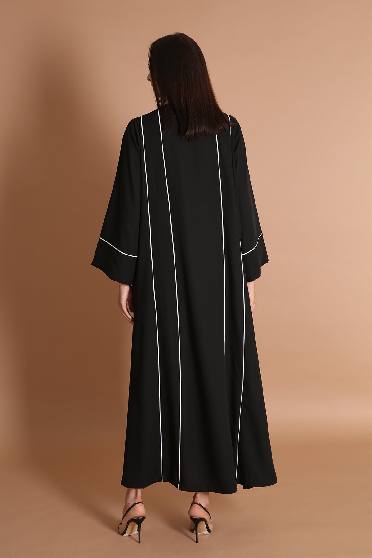 Contrast Piping Classic Abaya