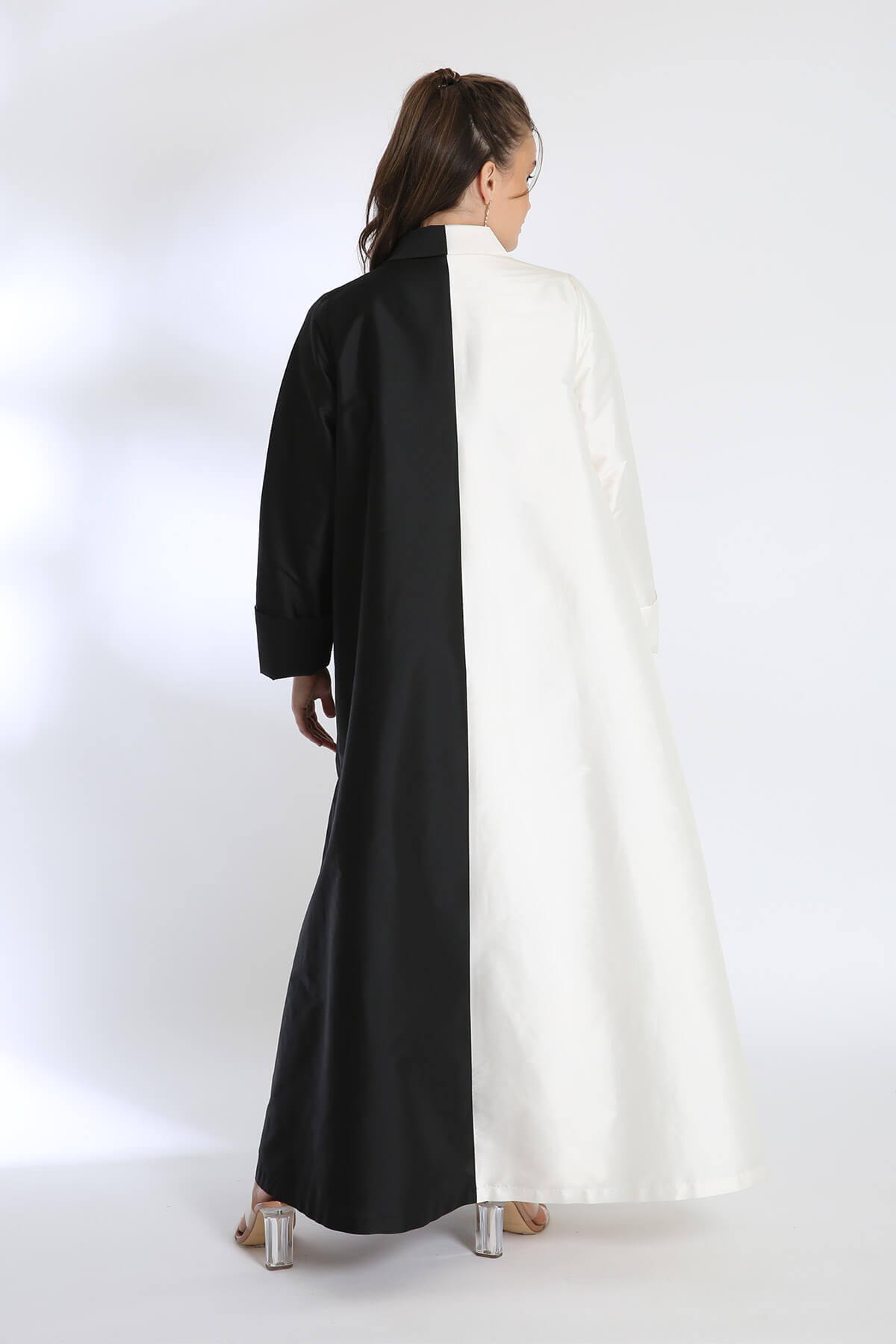 Colored abaya
